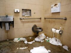 From Public Toilet Botox to Hotel‑Room Fillers: Exposing Unlicensed Cosmetic Risks and How to Stay Safe