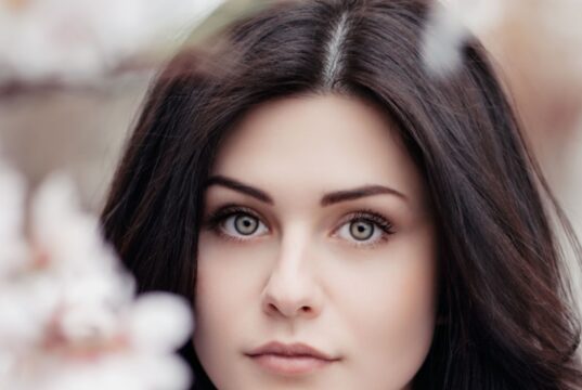 The Rise of “Soft Results”: Why Natural Aesthetics Dominate 2025