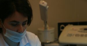 LED Light Therapy: 2025 Benefits, Colours & Treatment Uses