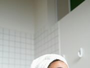 Secret To Glowing Skin: ‘Drinking Water, Sunscreen, Clean Diet’ The secret to glowing skin.