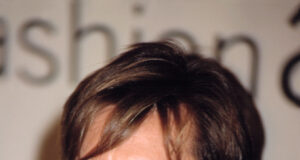 Jim Carrey's Unrecognizable Face: Surgery or Alexis Stone?