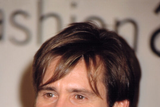 Jim Carrey's Unrecognizable Face: Surgery or Alexis Stone?