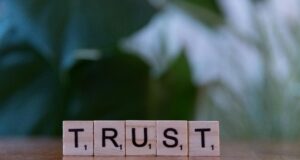 The Ethics of "Celebrity Doctors": When does a medic become a brand?