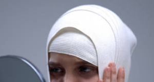 Going Under the Knife vs. Getting 'Tweakments'