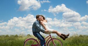 Summer Lovin': Romantic, Low-Sweat Date Ideas for the Next Heat Wave