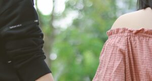 Ice Cubes and Cool Sheets: Keep Intimacy Alive During a Heat Wave
