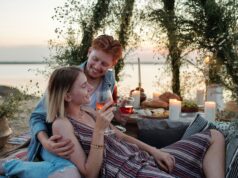 Sunset and Breezes: Low-Energy, Romantic Evening Dates for Scorching Summer Days Sunset and Breezes: Low-Energy, Romantic Evening Dates for Scorching Summer Days