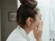 The Minimalist Summer Routine: How to Drop to 3 Steps When It’s Too Hot for Layers The Minimalist Summer Routine: How to Drop to 3 Steps When It's Too Hot for Layers