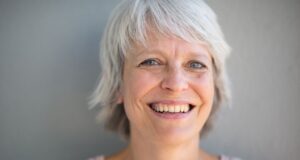 Ageing Gracefully Through a Heatwave: Lifestyle-Magazine Wisdom for Summer Skin