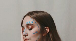 Is Regenerative Medicine Replacing the Traditional Facelift? What You Need to Know